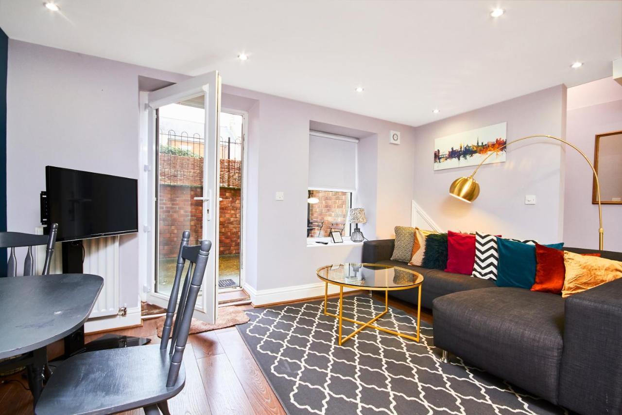 Newcastle Treasure - Sleeps 4 - Lower Ground Floor Kültér fotó